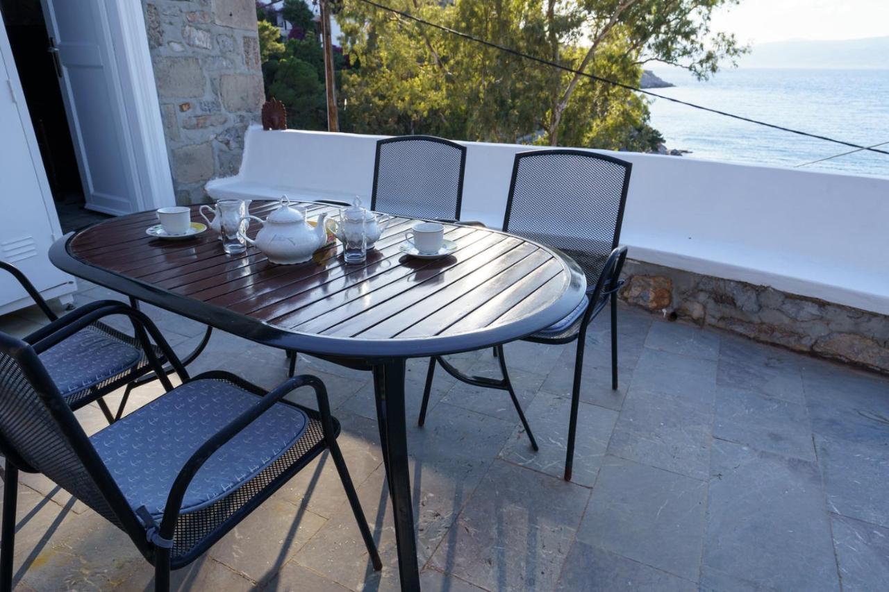 Villa Mandraki ไฮดรา ภายนอก รูปภาพ