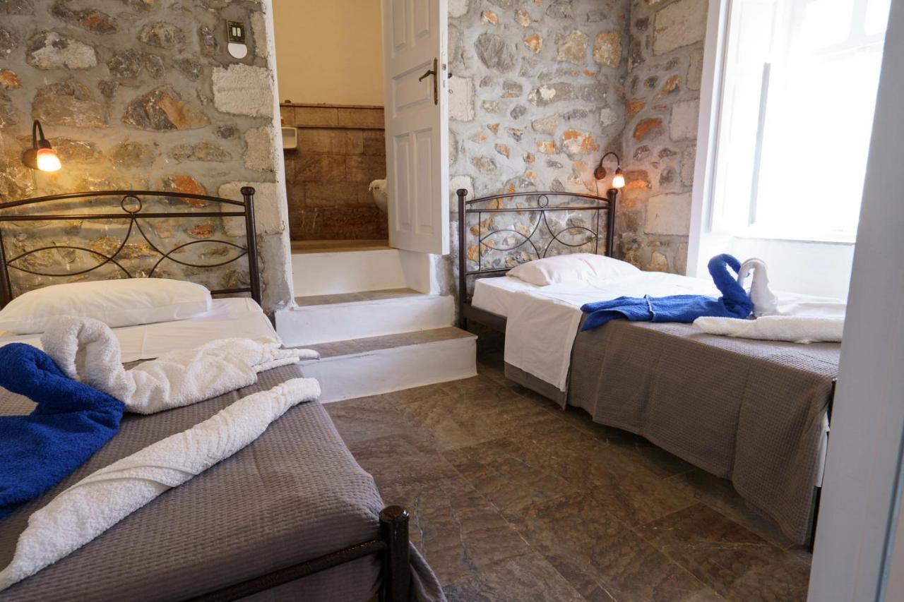 Villa Mandraki ไฮดรา ภายนอก รูปภาพ